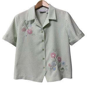 ALFRED DUNNER Womens Size 14P Seersucker Floral Embroidery Button Up Top Green
